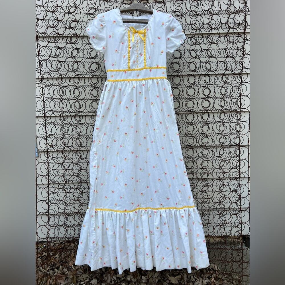 Vintage 70s Prairie Dress Eyelet cotton White Yellow Pink Floral Maxi SMALL?